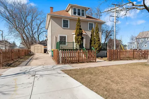 300 S Jackson St, Green Bay, WI 54301