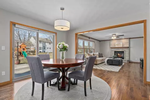 Dining - 4101 N Windcross Dr, Appleton, WI 54913 photo 2 of 2