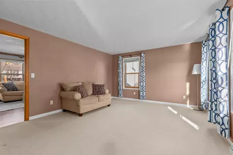 Living - 4101 N Windcross Dr, Appleton, WI 54913 photo 4 of 6