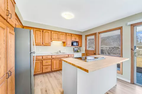 1636 E Byrd St, Appleton, WI 54911 photo 8