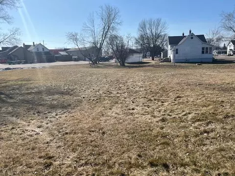 Water Street, Marinette, WI 54143