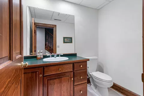 Bath - 4117 N Windover Ct, Appleton, WI 54913 photo 6 of 6