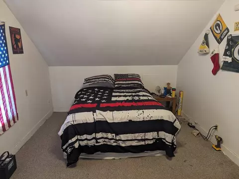Bedroom - 133 E River Dr, Omro, WI 54963 photo 1 of 2