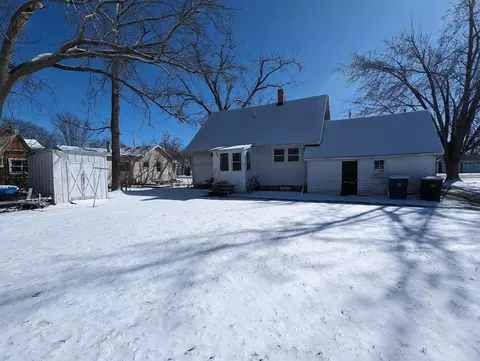Exterior - 133 E River Dr, Omro, WI 54963 photo 2 of 7