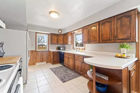 Kitchen - n160 County Road N, Appleton, WI 54915 photo 1 of 3