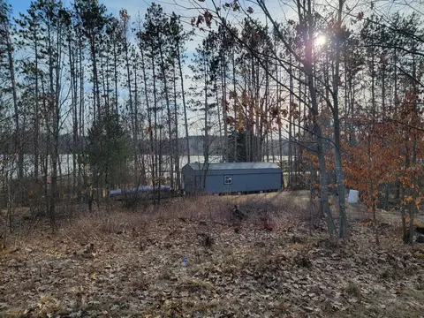 221 Lake Dr, Gresham, WI 54128