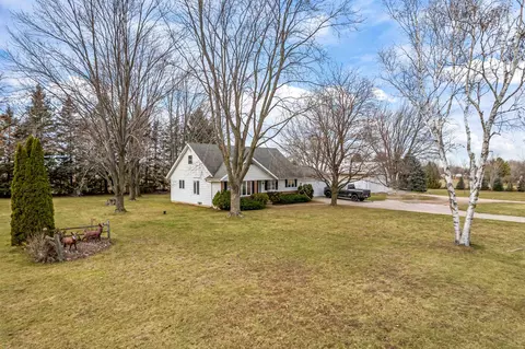 N6181 Hwy 47, Black Creek, WI 54106
