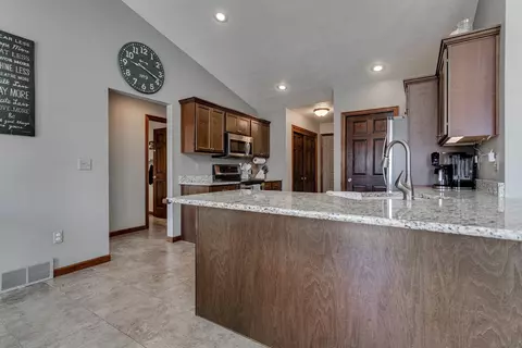 Kitchen - 5394 W Pleasant Way, Appleton, WI 54913 photo 4 of 4