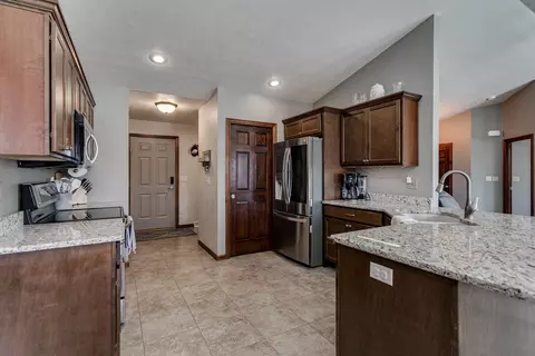 Kitchen - 5394 W Pleasant Way, Appleton, WI 54913 photo 2 of 4