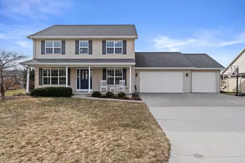 1539 Kingswood Dr, Neenah, WI 54956