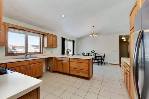 Kitchen - w5558 Bailey Drive, Appleton, WI 54915 photo 4 of 5