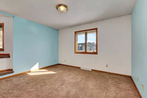 Bedroom - w5558 Bailey Drive, Appleton, WI 54915 photo 6 of 7