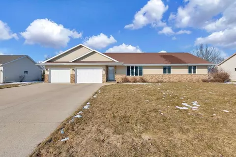 Exterior - w5558 Bailey Drive, Appleton, WI 54915 photo 2 of 5