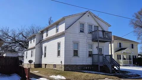 1330 Day St, Green Bay, WI 54302