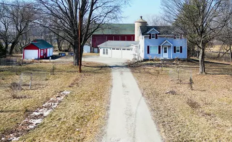 9147 Clayton Ave, Clayton, WI 54956