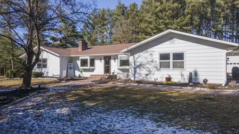 w5464 Cree Road, Wautoma, WI 54982