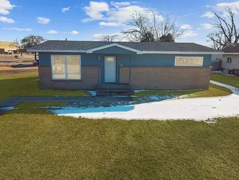 2101 23rd Ave, Menominee, MI 49858