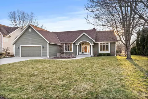 5345 W Woodland Dr, Brown Deer, WI 53223