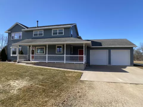 e8260 Prahl Road, New London, WI 54961