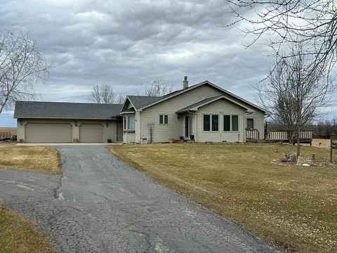 e5006 Wisconsin 161, Manawa, WI 54949