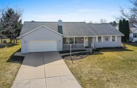 3089 Alfa Romeo Rd, Green Bay, WI 54313