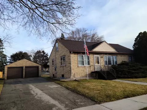 295 Bischoff St, Fond Du Lac, WI 54935