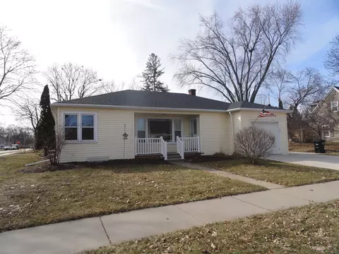 347 E Frances St, Appleton, WI 54911