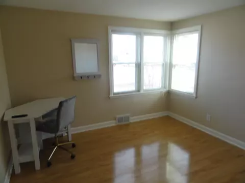 347 E Frances St, Appleton, WI 54911 photo 8