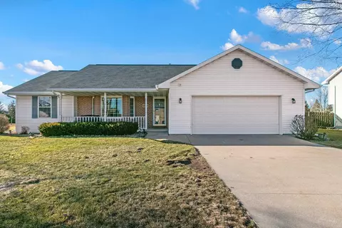 2208 Nick Ln, De Pere, WI 54115