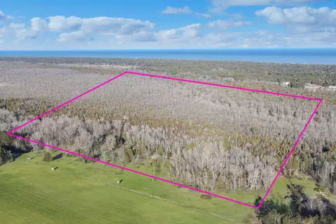 hillcrest road, Two Rivers, WI 54241