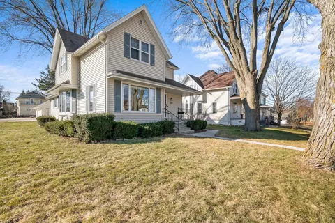 109 E Brooklyn St, Chilton, WI 53014