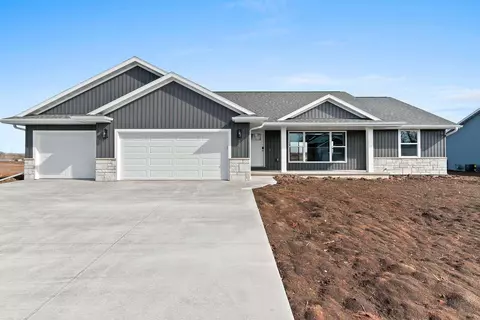 386 Willie Mays Cir, De Pere, WI 54115