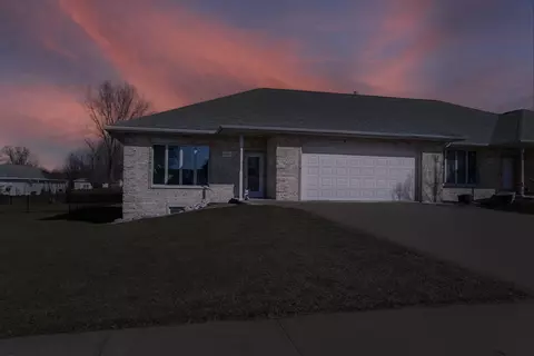 Exterior - 547 Fair St, Wrightstown, WI 54180 photo 10 of 10
