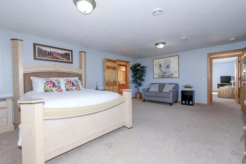 Bedroom - 547 Fair St, Wrightstown, WI 54180 photo 5 of 7