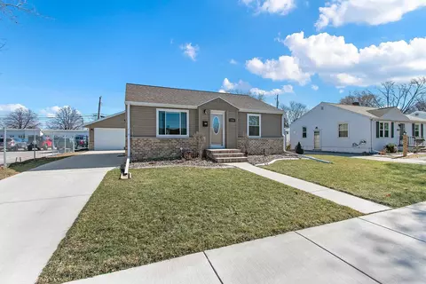 715 Marquette Ave, Green Bay, WI 54304