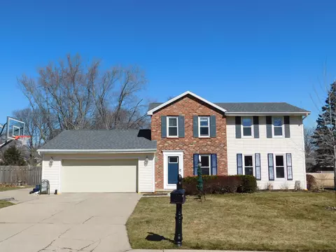 511 Sunrise Ln, Green Bay, WI 54301