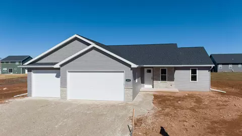 2022 Bear Paw Trl, Kaukauna, WI 54130