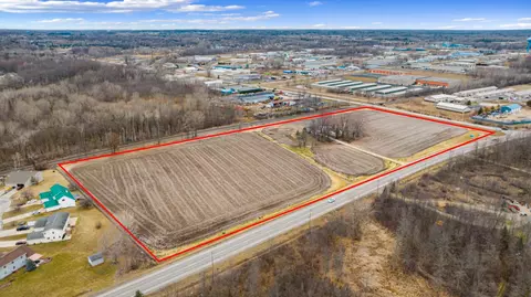 1141 Lakeview Dr, Green Bay, WI 54313