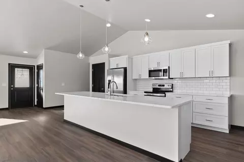 W2322 Warren Trail, Appleton, WI 54913 photo 3