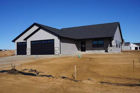 W2322 Warren Trail, Appleton, WI 54913