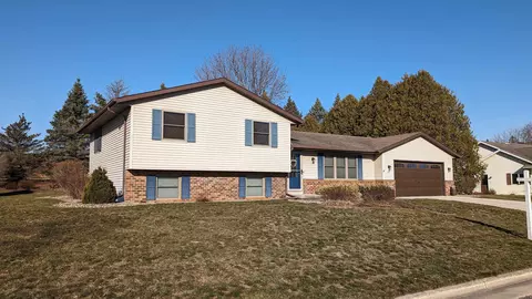 815 Wieting Ct, Chilton, WI 53014