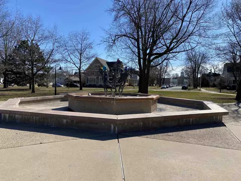 424 E North St, Appleton, WI 54911 photo 3