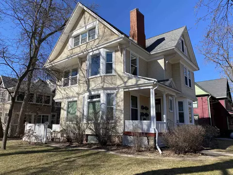 424 E North St, Appleton, WI 54911 photo 2