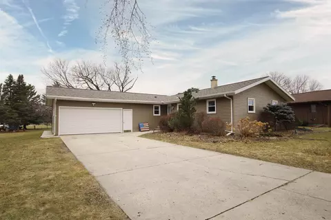 869 Mequon Ave, Fond Du Lac, WI 54935