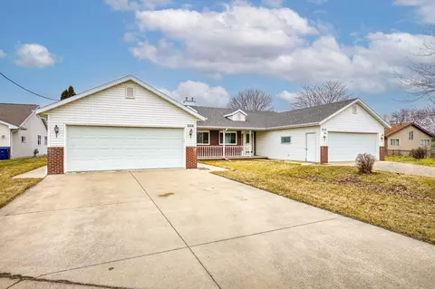 508 Peter Ln, Little Chute, WI 54140