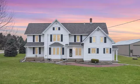 n180 Island Road, Neenah, WI 54956