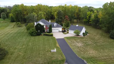 w6393 Rickey Lane, Greenville, WI 54942