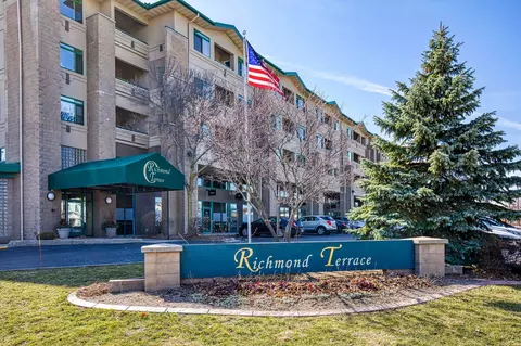 400 N Richmond St #440, Appleton, WI 54911