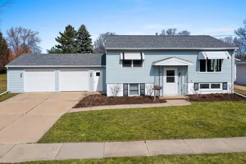 216 Allen Ave, Oshkosh, WI 54901