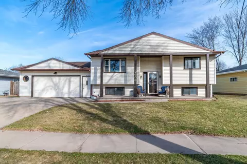 2600 S Schaefer St, Appleton, WI 54915